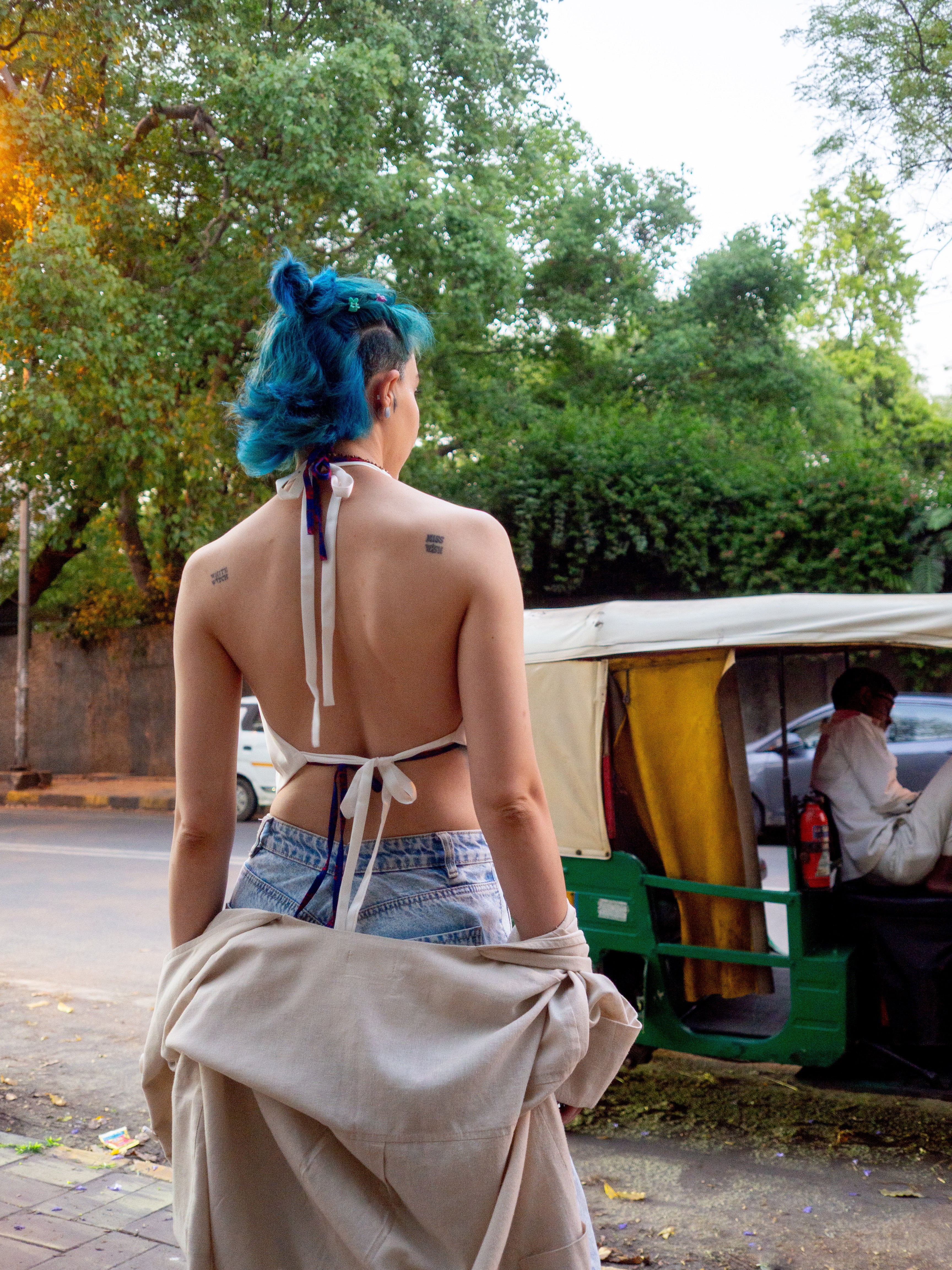 Off-Duty Versatile Silk Halter Top (White)